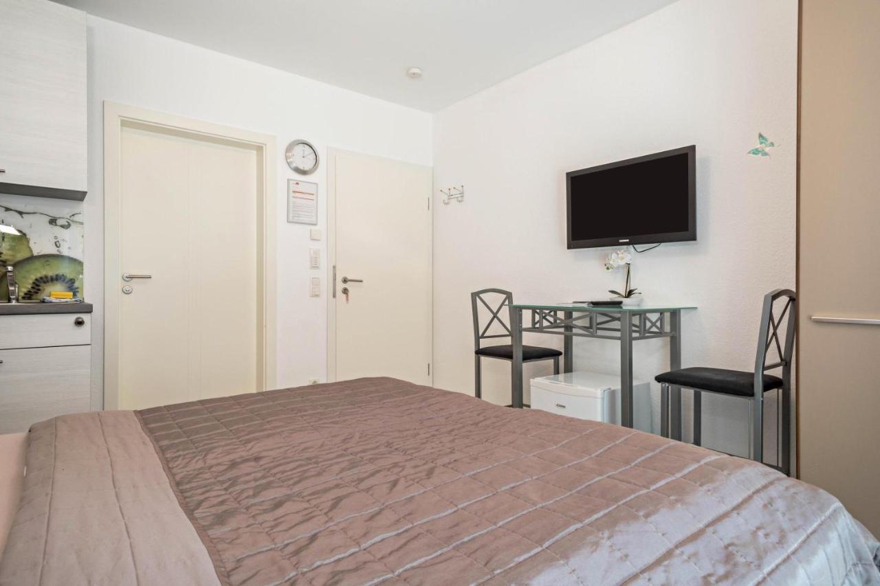 Apartment Mit Kaffeekueche Fuer Zwei Meersburg Bagian luar foto