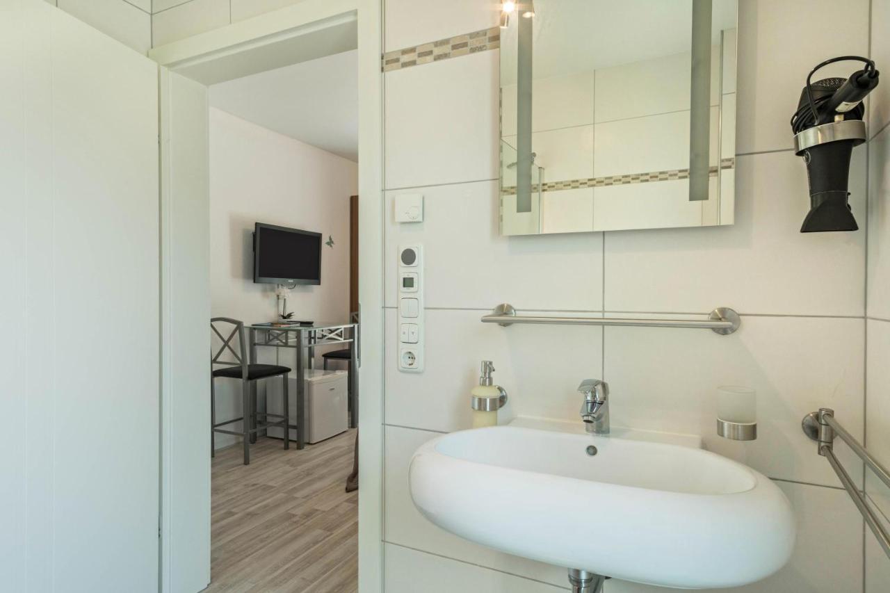 Apartment Mit Kaffeekueche Fuer Zwei Meersburg Bagian luar foto